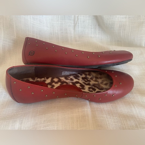 Born Karole Red Leather Studded Casual Slip-On Ballet Flats Women's Size EU 38 - Picture 3 of 8